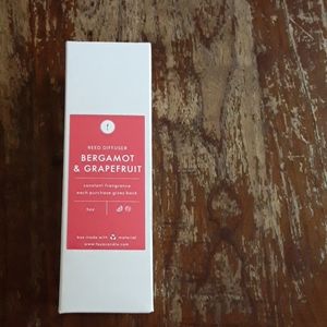 Feya Candle Bergamot and Grapefruit Reed Diffuser